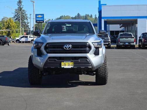 2025 Toyota Tacoma SR