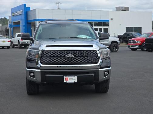 2018 Toyota Tundra SR5