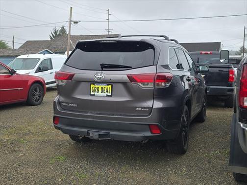 2019 Toyota Highlander SE