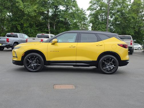 Nitro Yellow Metallic 2023 Chevrolet Blazer RS