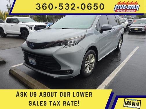 2022 Toyota Sienna Woodland Edition