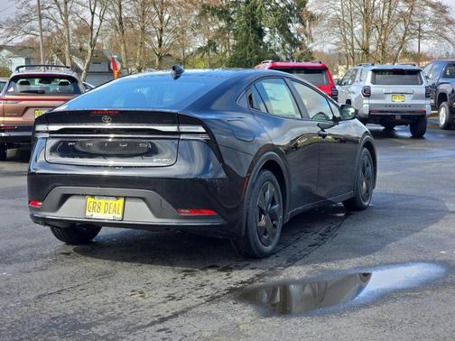 Midnight Black Metallic 2026 Toyota Prius Plug-In Hybrid SE
