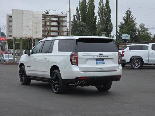 2023 Chevrolet Suburban 4WD High Country