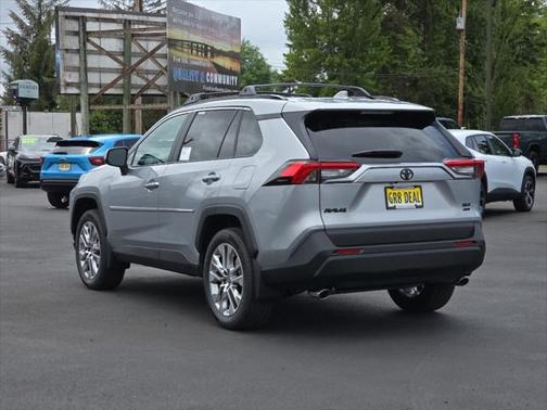 2025 Toyota RAV4 XLE Premium