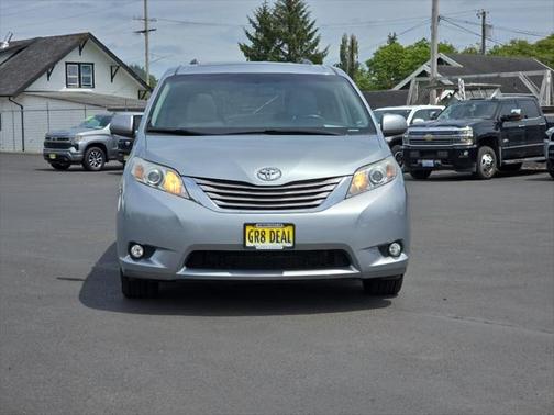 2015 Toyota Sienna XLE