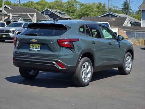 2025 Chevrolet Trax LS