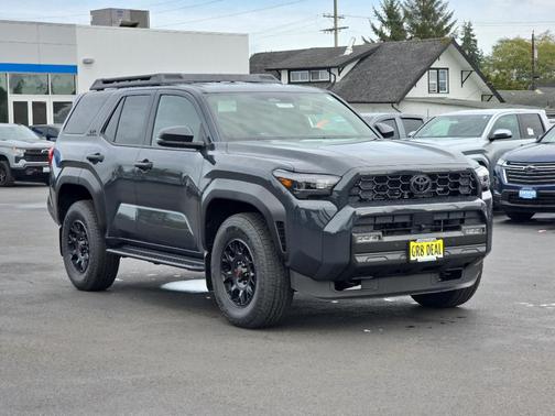2025 Toyota 4Runner TRD Off Road