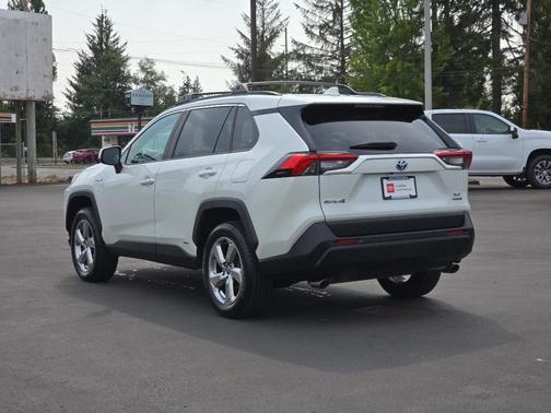 2021 Toyota RAV4 Hybrid XLE Premium