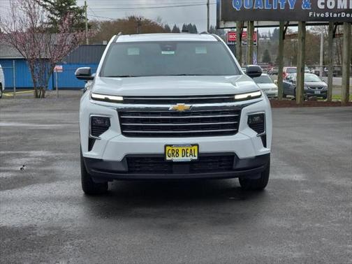 2025 Chevrolet Traverse LT