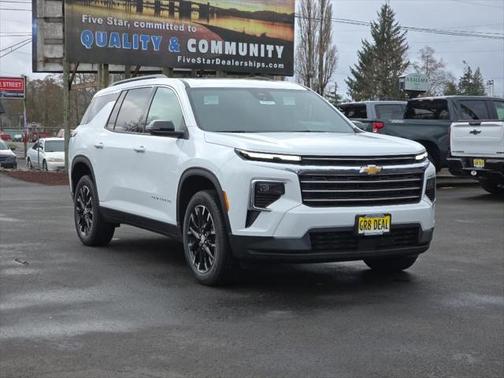 2025 Chevrolet Traverse LT