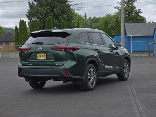 2024 Toyota Highlander XLE