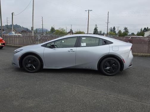 Cutting Edge 2027 Toyota Prius LE