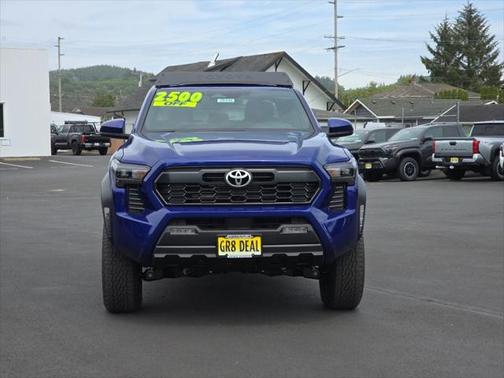 2025 Toyota Tacoma TRD Off Road