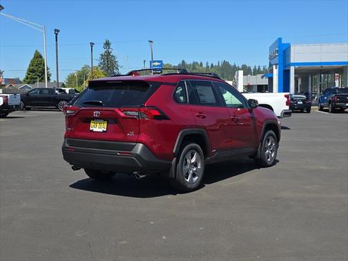 2025 Toyota RAV4 Hybrid LE