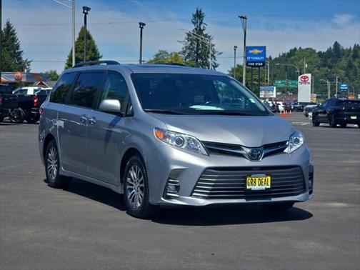 2018 Toyota Sienna XLE Premium