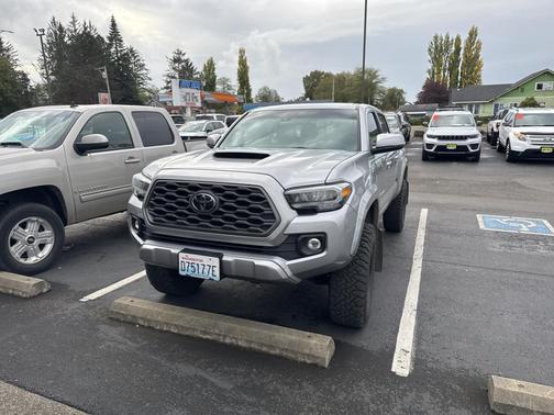 2021 Toyota Tacoma TRD Sport
