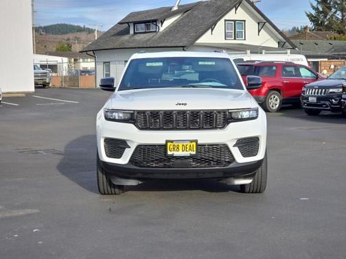 2024 Jeep Grand Cherokee Altitude