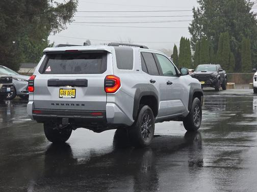 2025 Toyota 4Runner SR5