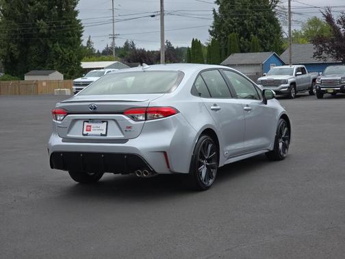 2025 Toyota Corolla Hybrid SE