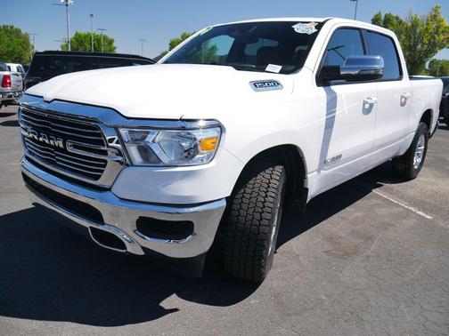 Bright White Clearcoat 2024 RAM 1500 Laramie