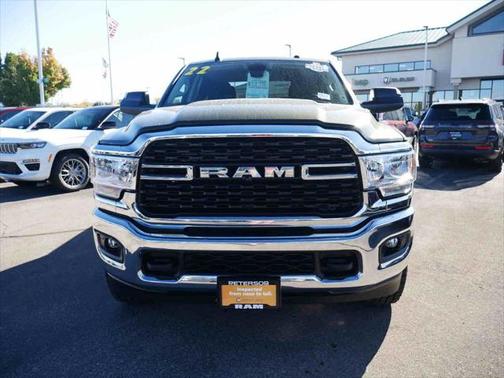 2022 RAM 3500 Big Horn Crew Cab 4x4 8 Box