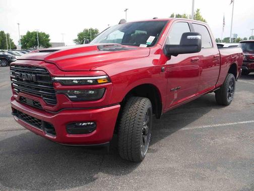 Molten Red Pearlcoat 2026 RAM 2500 Laramie