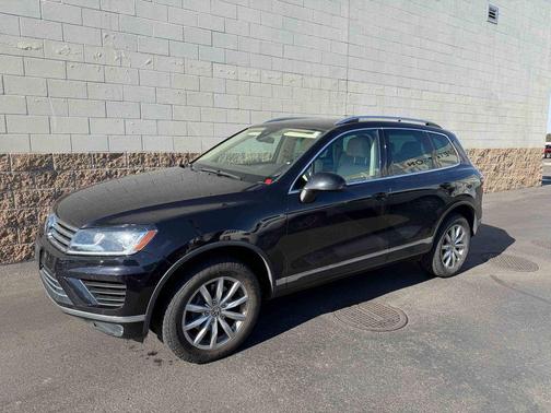 2017 Volkswagen Touareg V6 Sport w/Technology