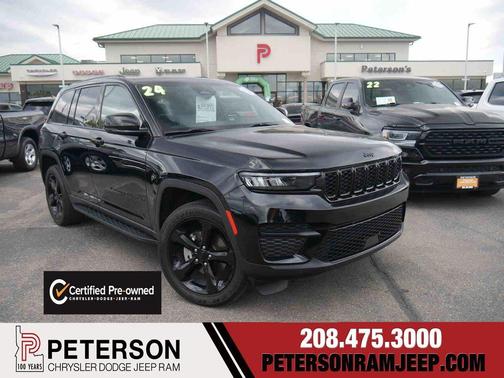 Diamond Black 2024 Jeep Grand Cherokee Laredo