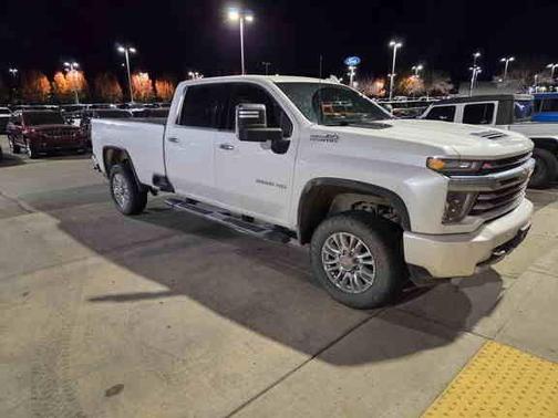 2022 Chevrolet Silverado 3500 High Country