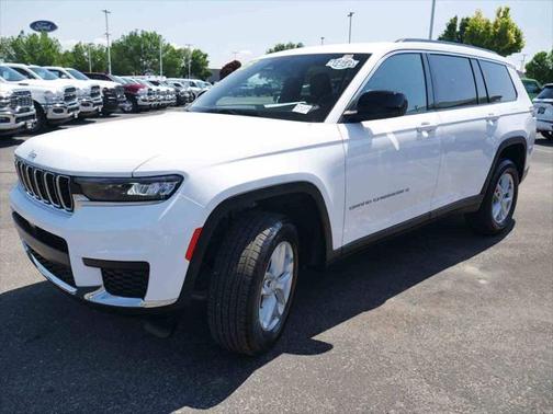 2025 Jeep Grand Cherokee L Laredo 4x4