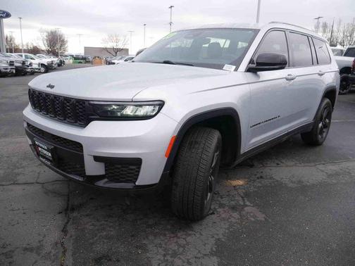 2023 Jeep Grand Cherokee L Laredo