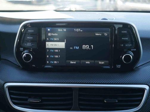 2020 Hyundai TUCSON SE