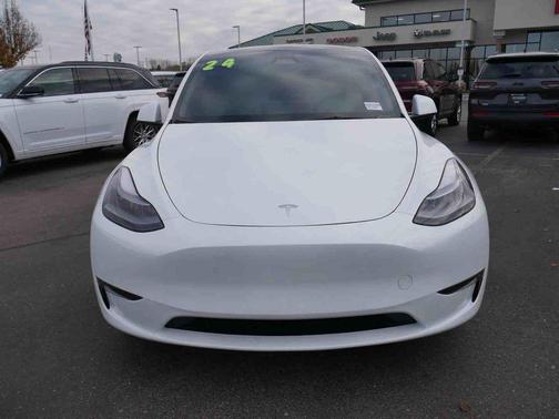 2024 Tesla Model Y Long Range