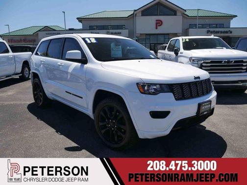 Bright White Clearcoat 2018 Jeep Grand Cherokee Altitude