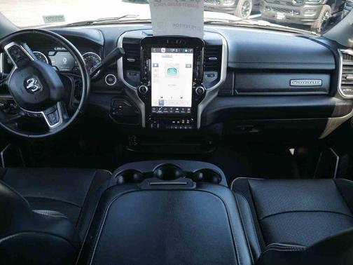 Bright White Clearcoat 2024 RAM 2500 Laramie