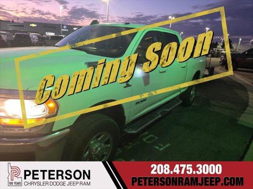 2022 RAM 2500 Big Horn Crew Cab 4x4 64' Box