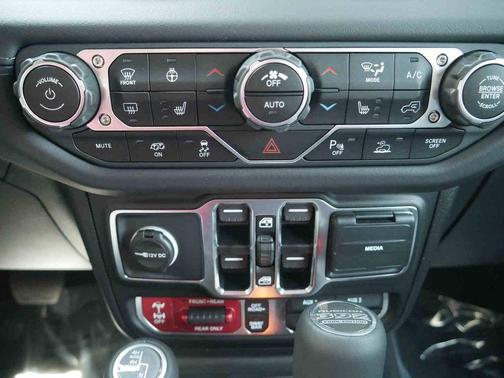 2025 Jeep Wrangler Rubicon 392