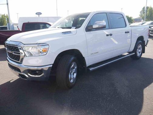 Bright White Clearcoat 2023 RAM 1500 Big Horn