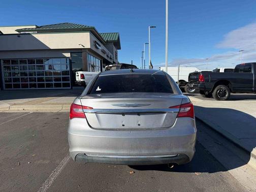 2014 Chrysler 200 LX