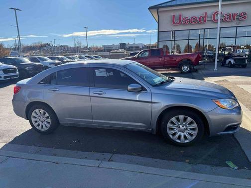 2014 Chrysler 200 LX