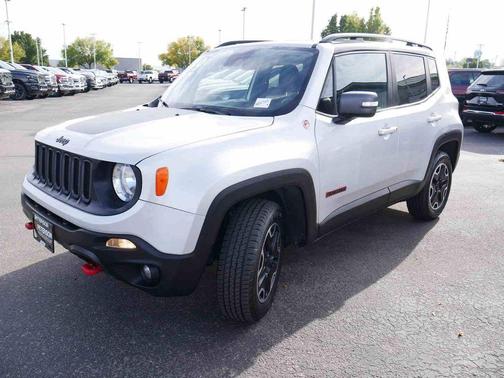 2016 Jeep Renegade Trailhawk