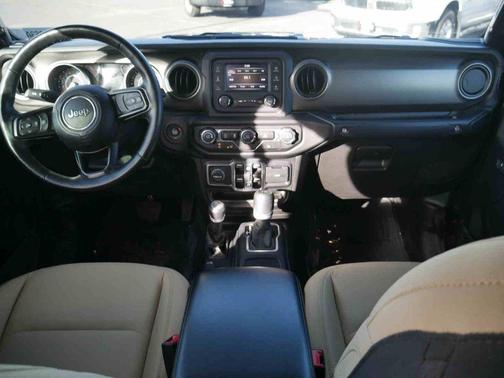 2020 Jeep Gladiator Sport