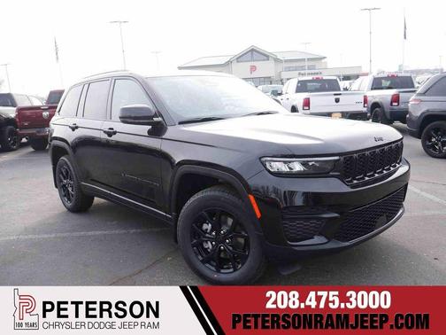 2025 Jeep Grand Cherokee Laredo