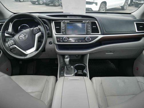 Predawn Gray Mica 2014 Toyota Highlander Limited