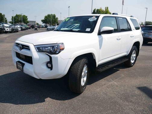 2024 Toyota 4Runner SR5