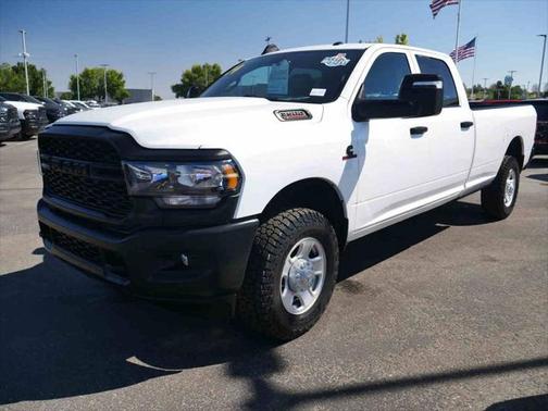 2024 RAM 3500 Tradesman Crew Cab 4x4 8 Box