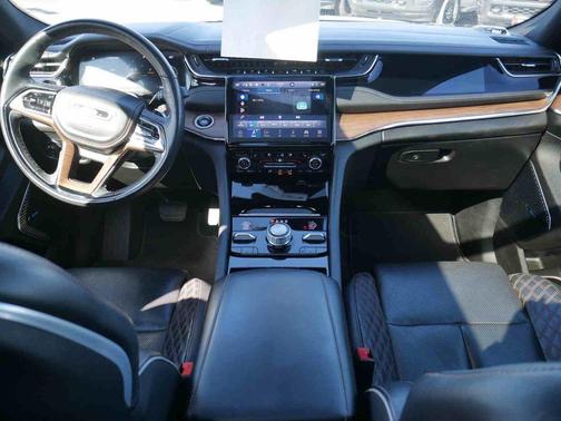 2023 Jeep Grand Cherokee Summit