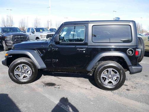 2023 Jeep Wrangler Sport