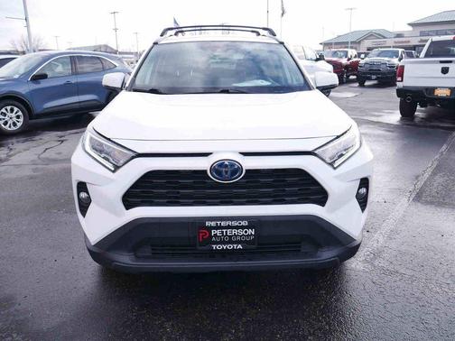 2021 Toyota RAV4 Hybrid XLE