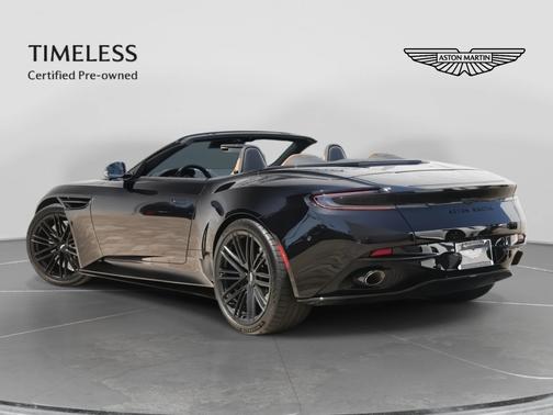 Onyx Black (HB) 2025 Aston Martin DB12